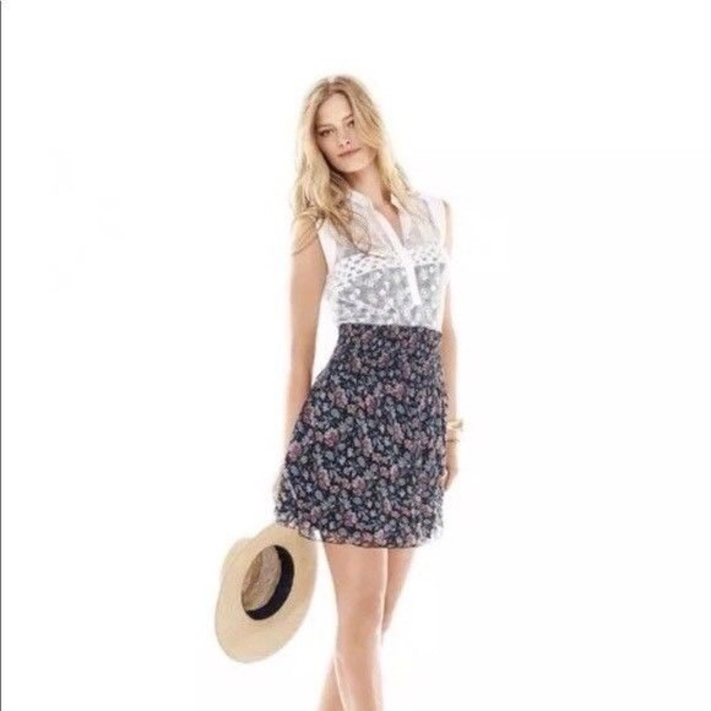 CAbi Floral Flirt Skirt Size Small